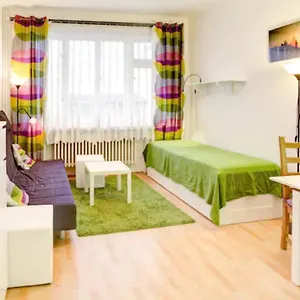 nice-apartment-by-the-center.praguehotelsweb.com/